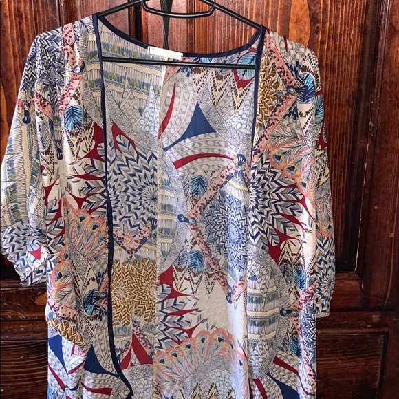 $Multicolor cardigan with many designs - Picture 1 of 2